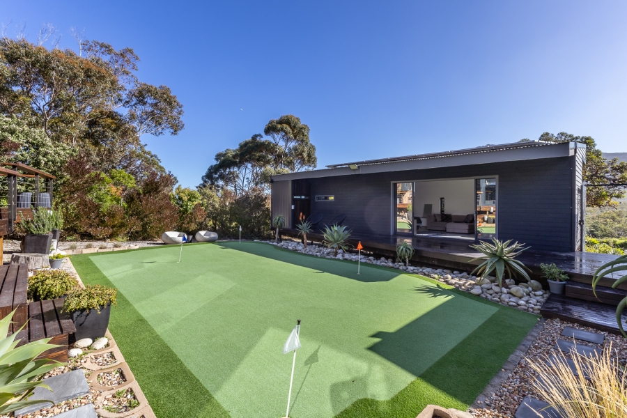 6 Bedroom Property for Sale in Pringle Bay Western Cape